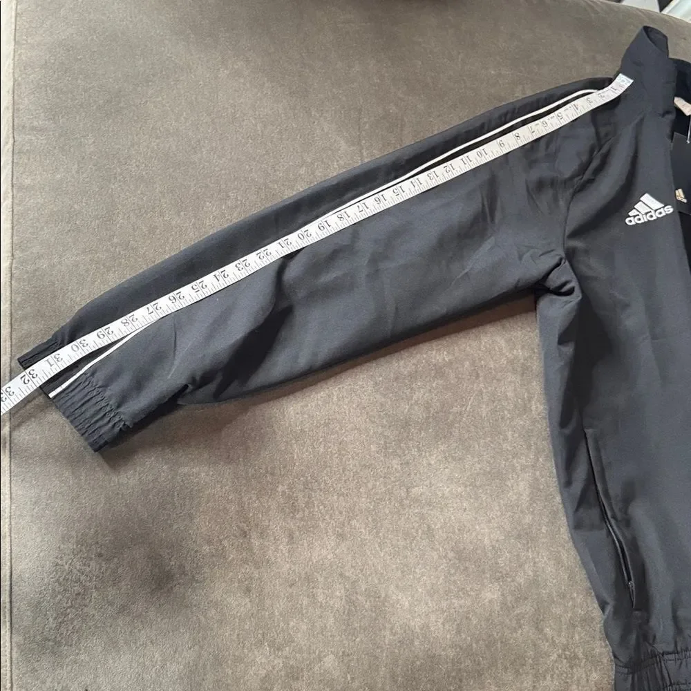 Adidas Men’s Full Zip Black Athletic Jacket Lightweight Size M RARE SAMPLE NEW